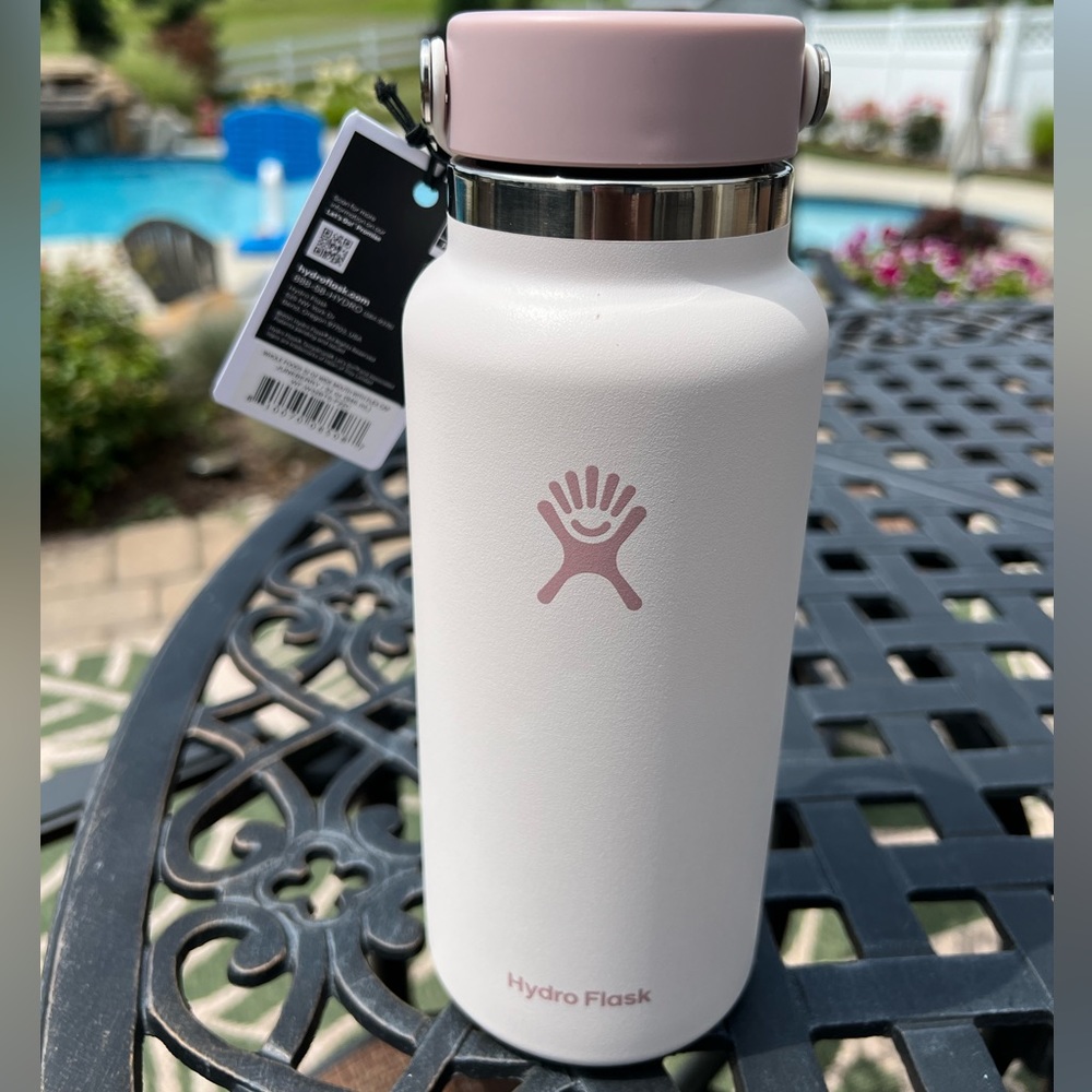 Hydroflask ✕ Whole Foods Juneberry 32oz